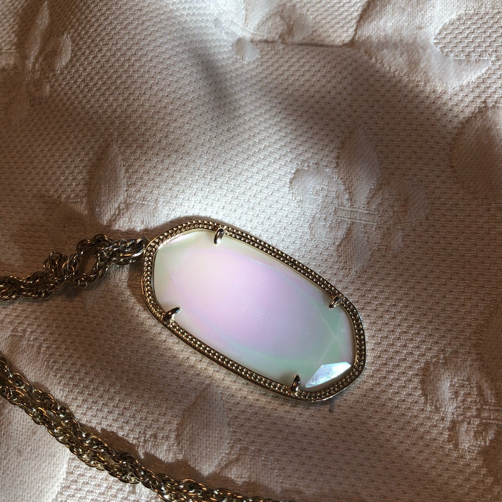 EUC Kendra Scott Rae Necklace White Iridescent HTF - Picture 8 of 9